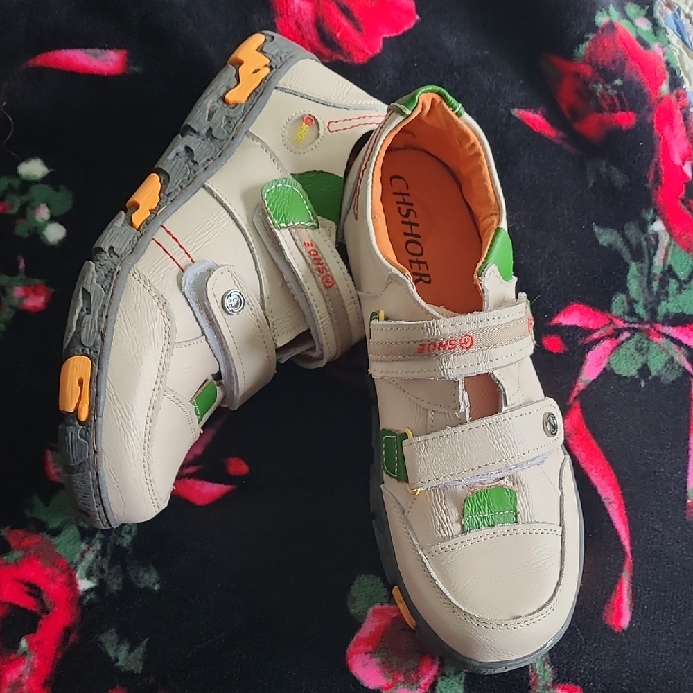 Chshoer Shoe Hiking Shoes SZ 11 Women's Cream & Green Leather Hand Stitched